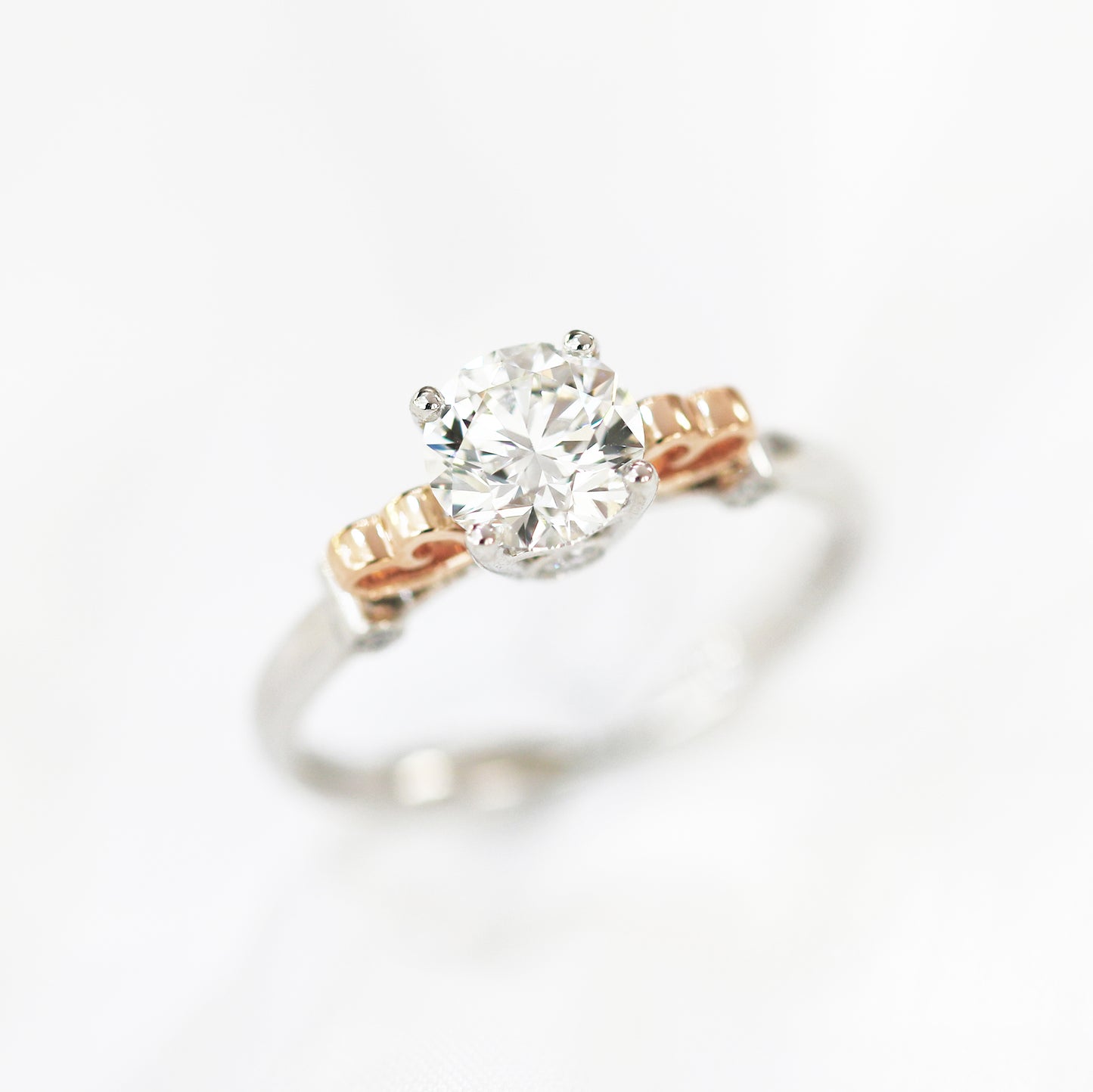 Dahlia Vintage 18k Rose Gold 4-Prong Round Brilliant Diamond Engagement Ring Setting 18k雙色四爪玫瑰金白金復古求婚鑽石戒指款式