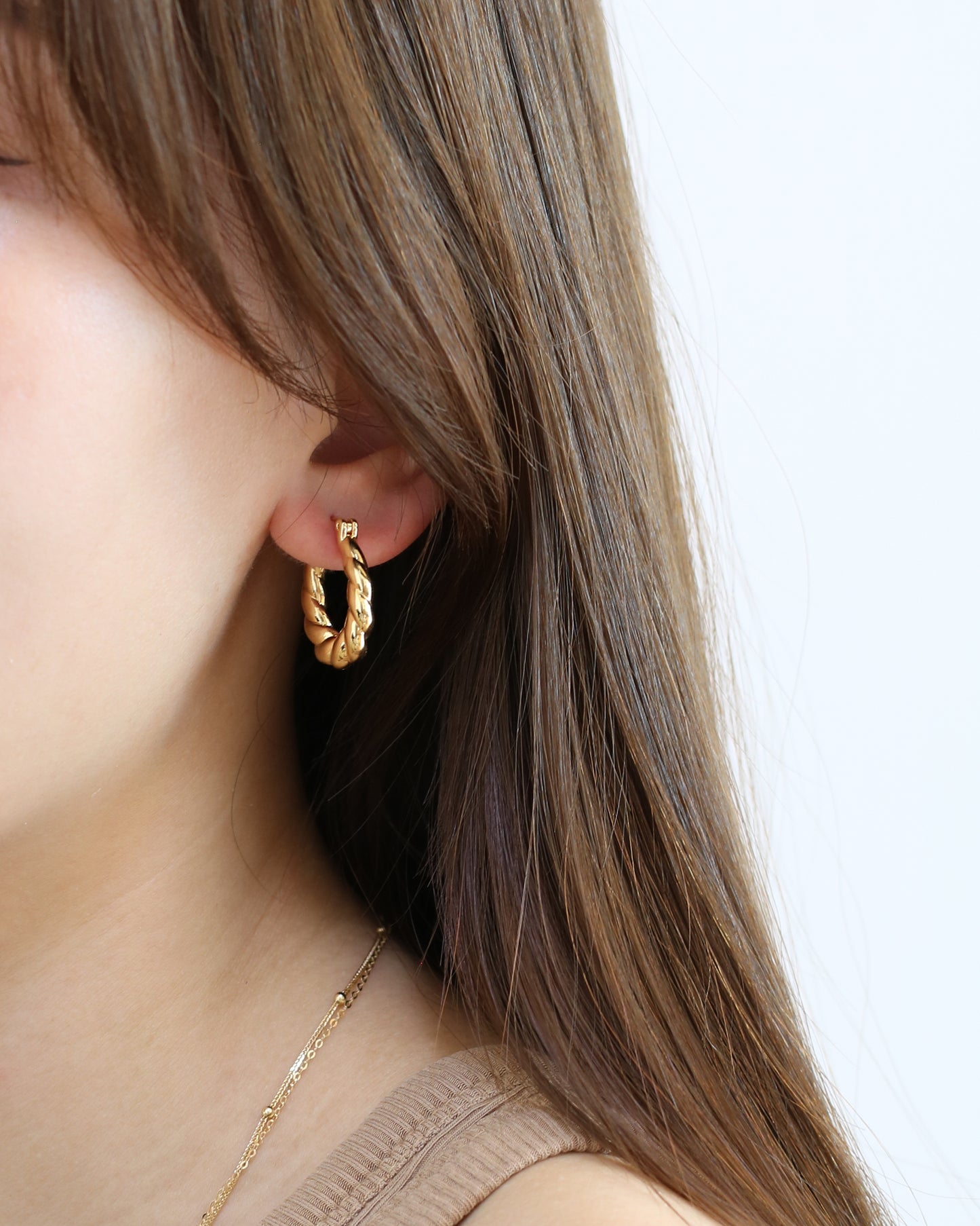 18k Yellow Gold Oval Rope Twist Hoop Earrings