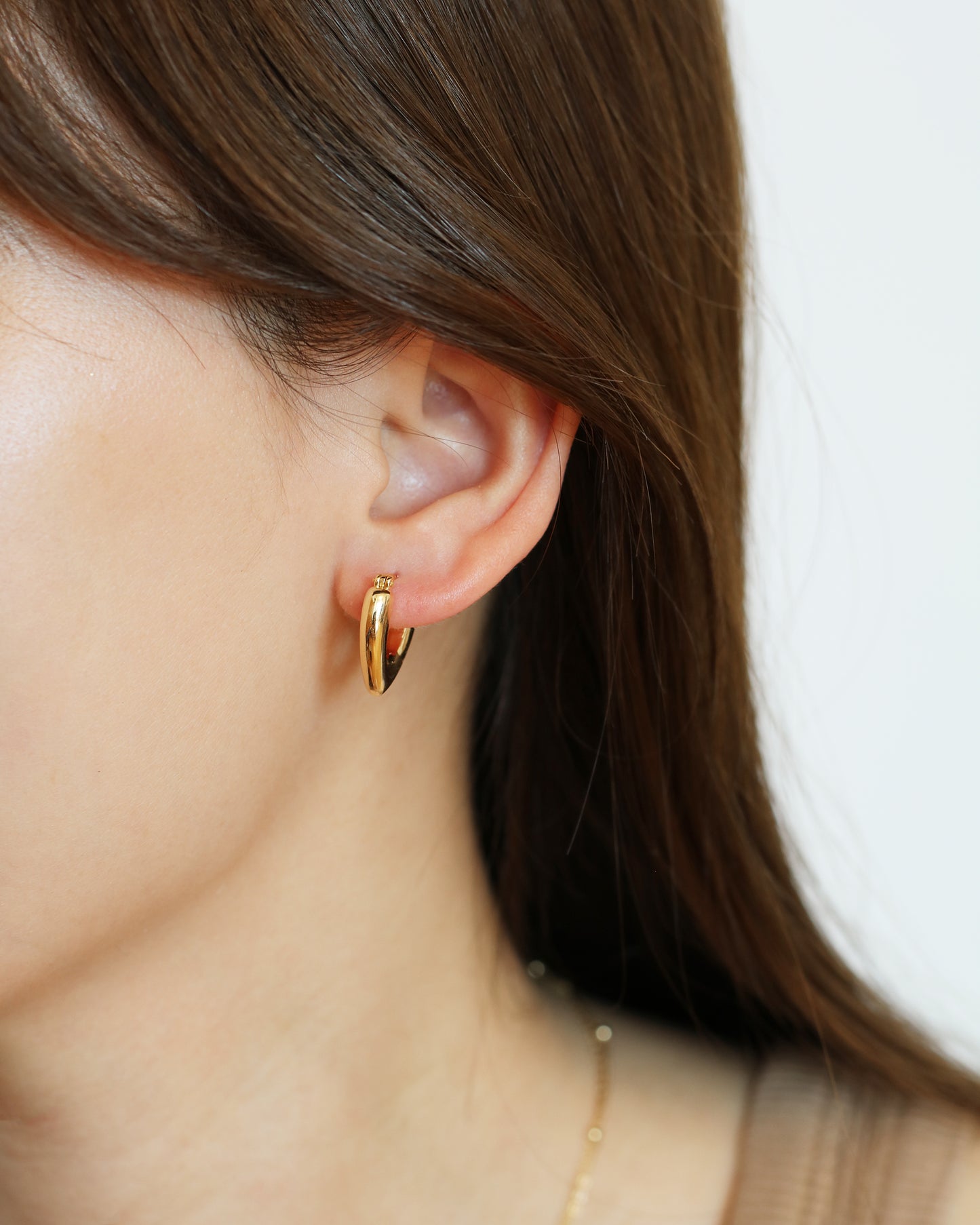 18k Yellow Gold Chunky V-shaped Earrings
