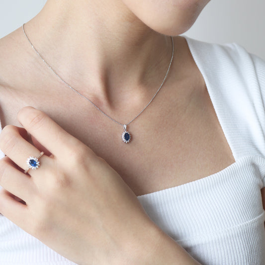 18k White Gold Classic Diana Sapphire Diamond Necklace on Neck 18k白金鑽石藍寶石頸鍊上身