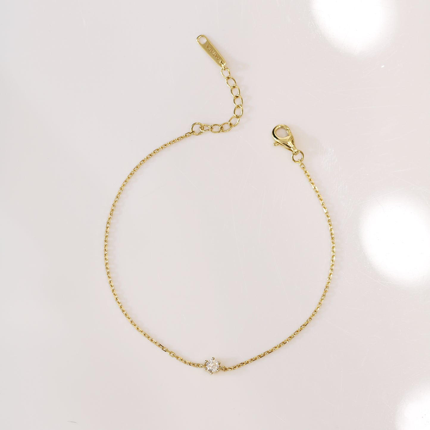 Solitaire 0.10ct/0.15ct Round Diamond Bracelet (White/Rose/Yellow Gold)