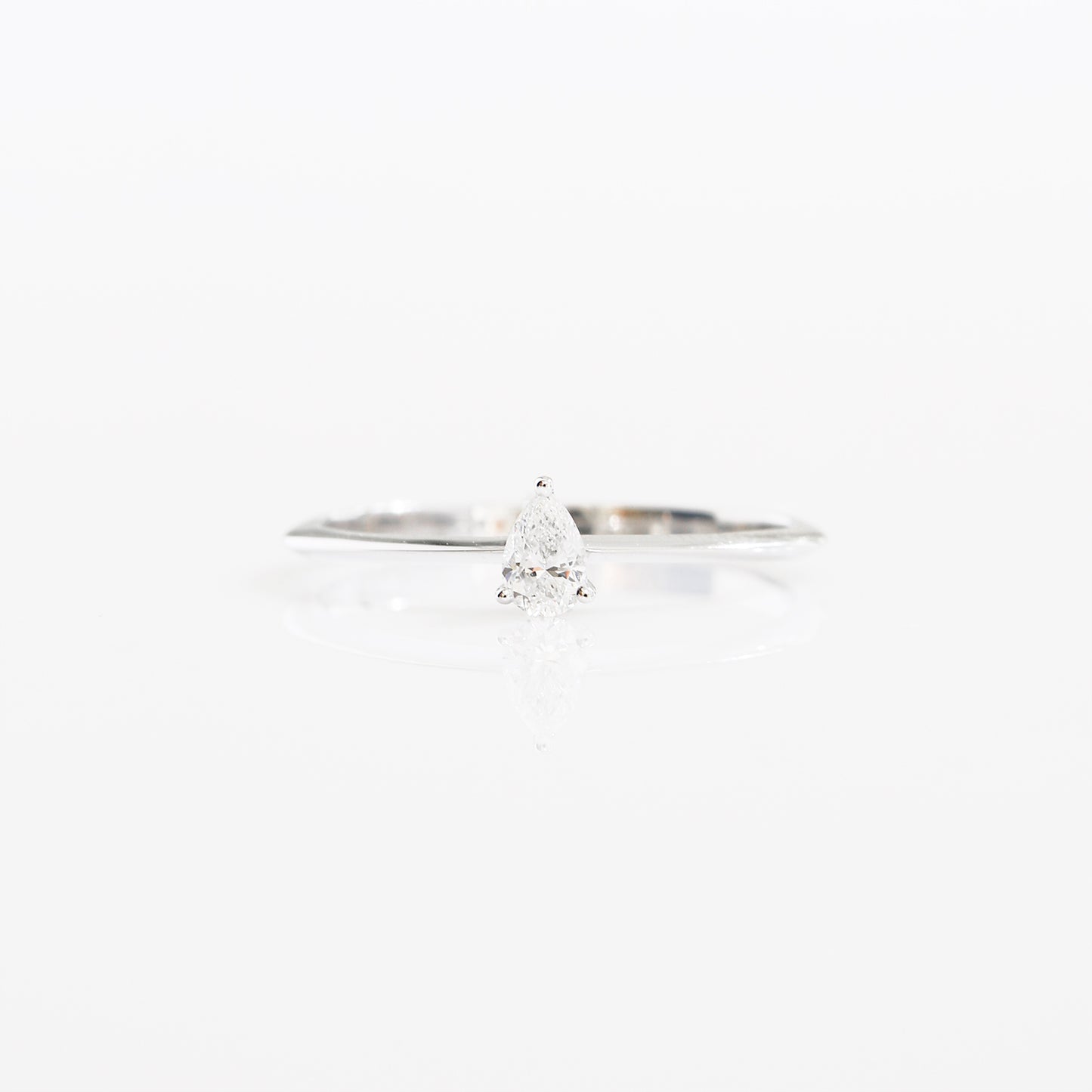 18k白金15份梨形水滴形鑽石戒指 18k White Gold 0.15 Pear Shape Diamond Ring