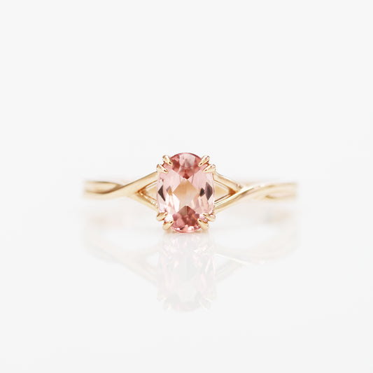 18k Rose Gold Oval Shape Pink Tourmaline Ring 18k玫瑰金蛋形粉紅碧璽復古感戒指