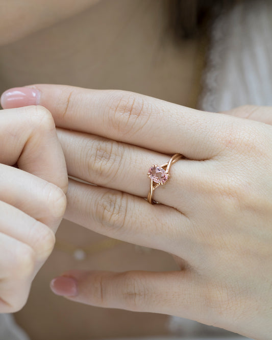 18k Rose Gold Oval Shape Pink Tourmaline Ring 18k玫瑰金蛋形粉紅碧璽復古感戒指