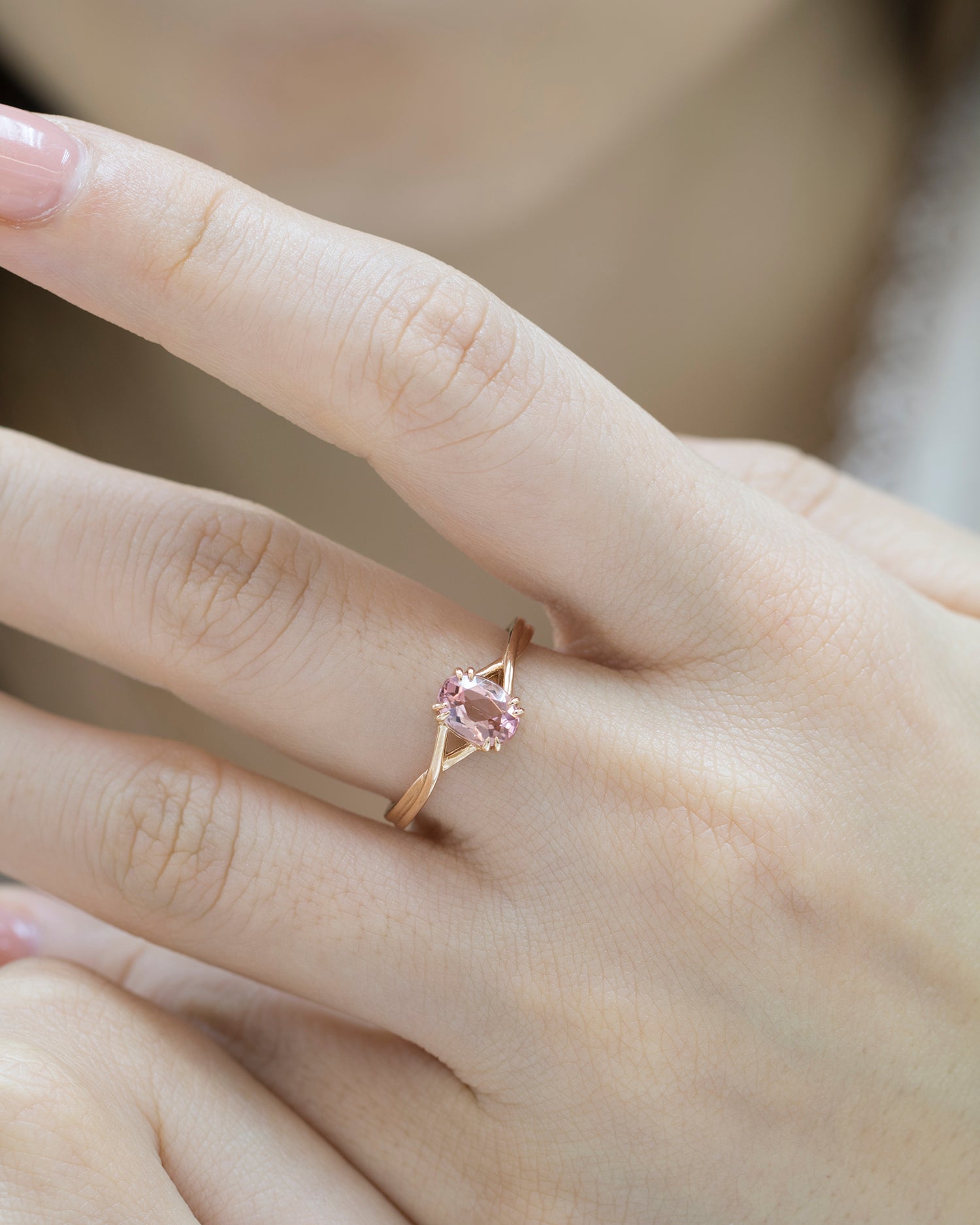 18k Rose Gold Oval Shape Pink Tourmaline Ring 18k玫瑰金蛋形粉紅碧璽復古感戒指