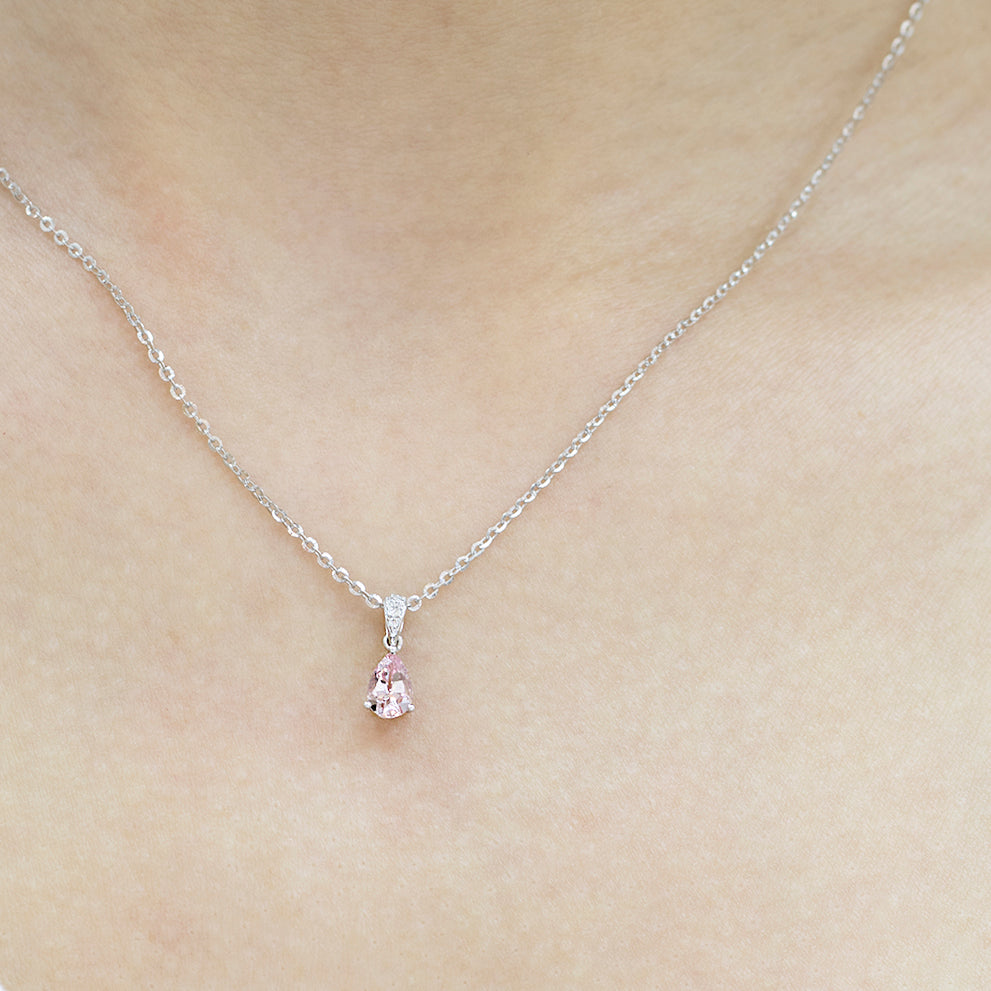 18k Gold Pear-shaped Cherry Blossom Morganite Diamond Pendant Necklace