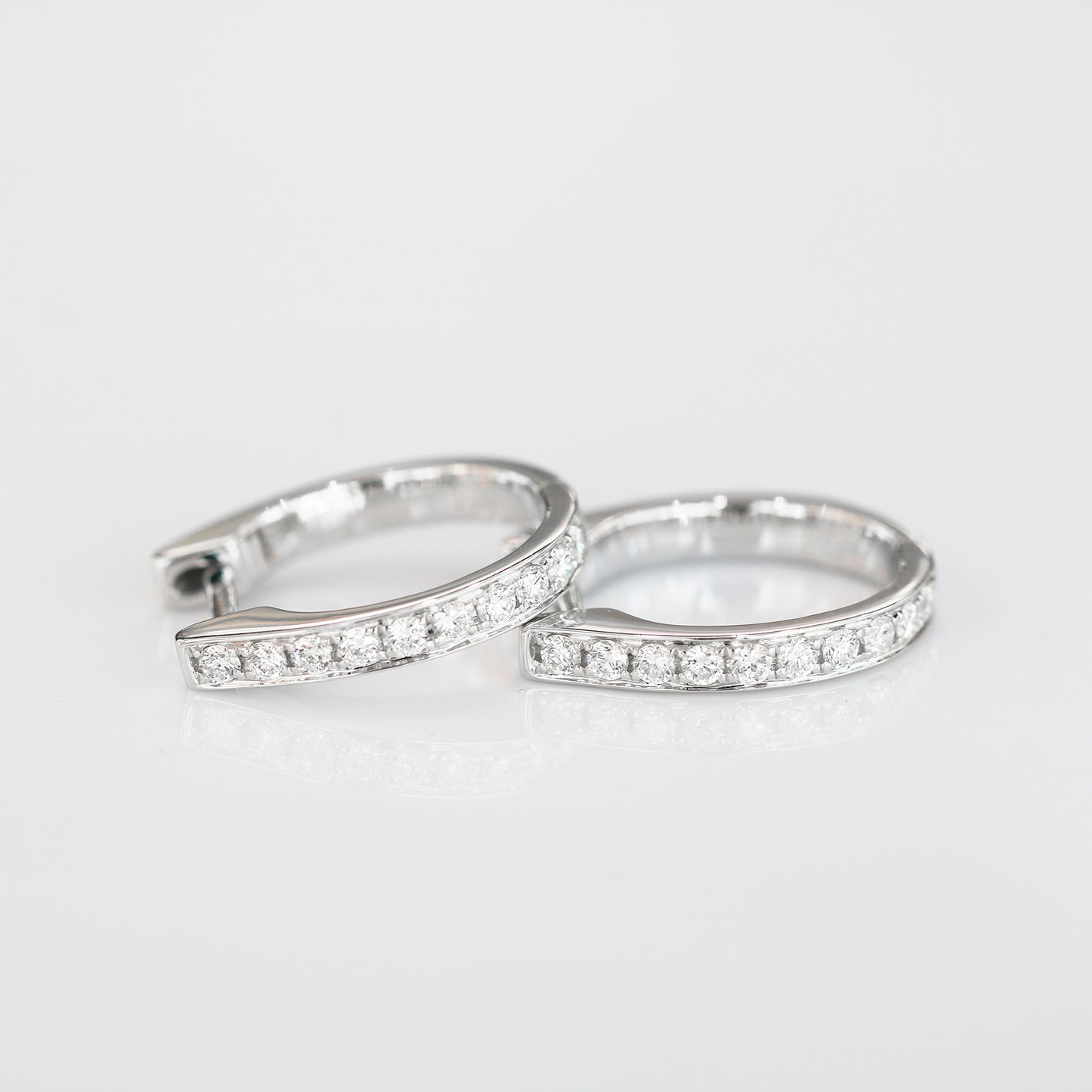 18k White Gold 0.27ct Diamond Ear Cuffs 18k白金鑽石耳環 耳圈