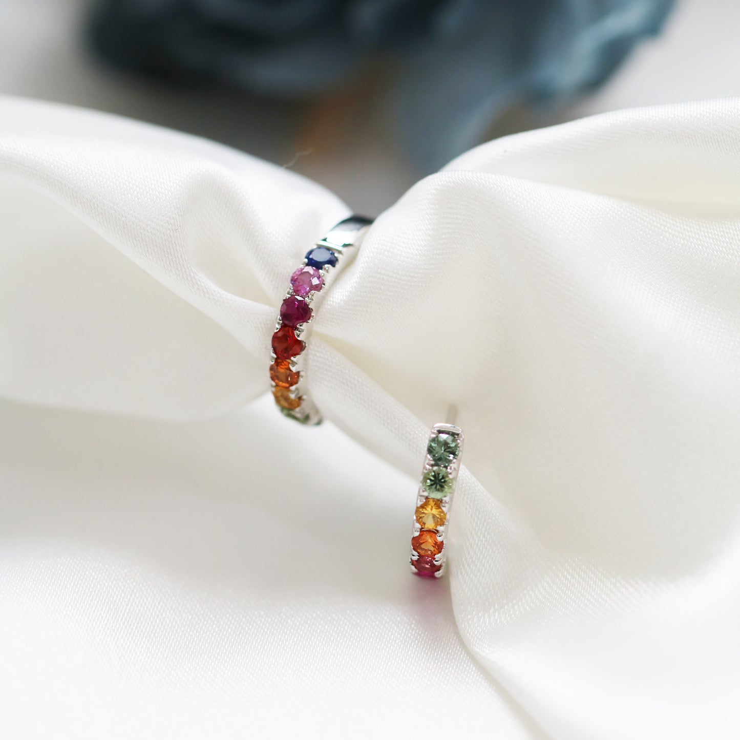 18k White Gold 0.99ct Multi-color Sapphire Earrings 18k白金彩色藍寶石耳環