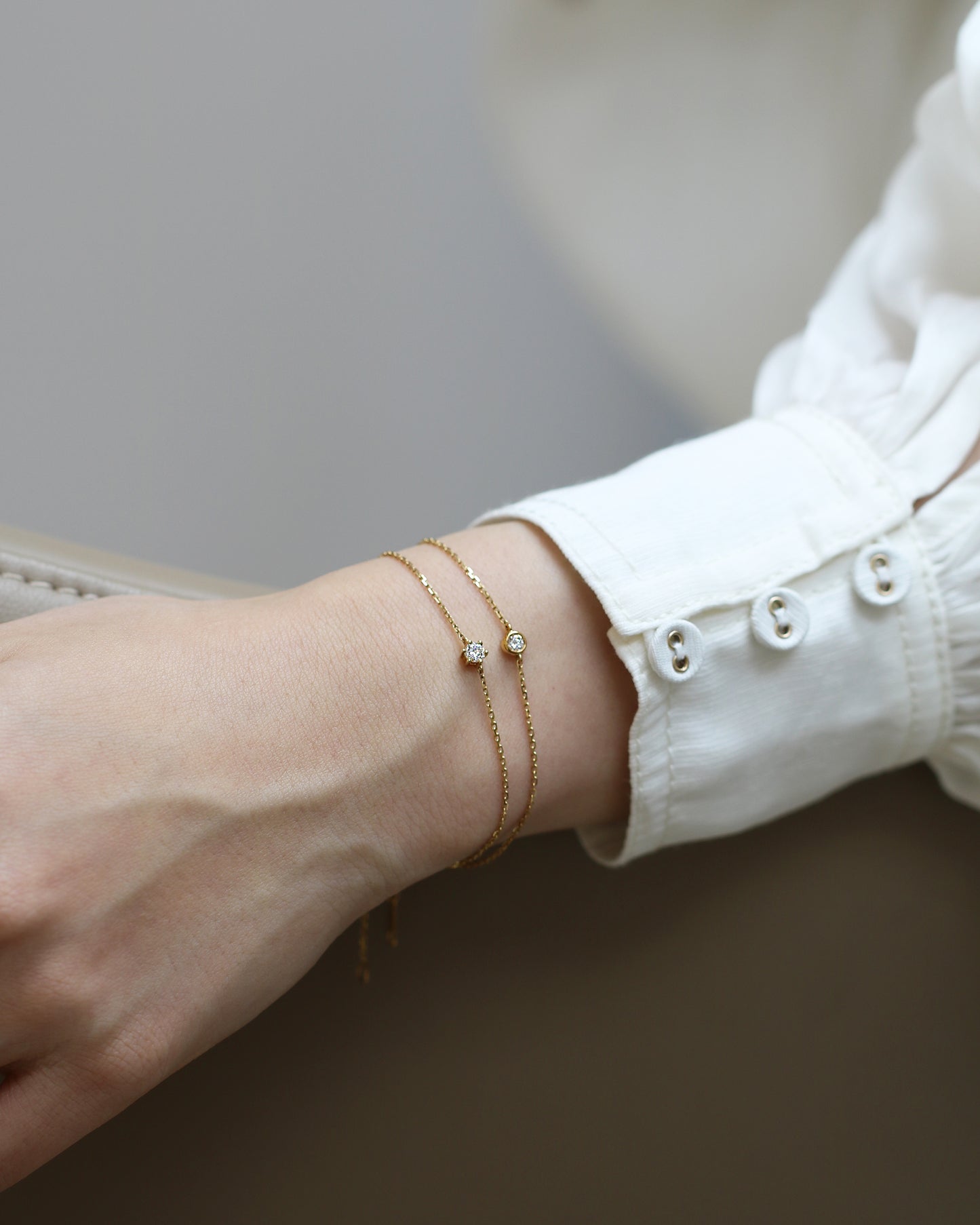 Donut 0.10ct Bezel Set Diamond Bracelet (White/Rose/Yellow Gold)