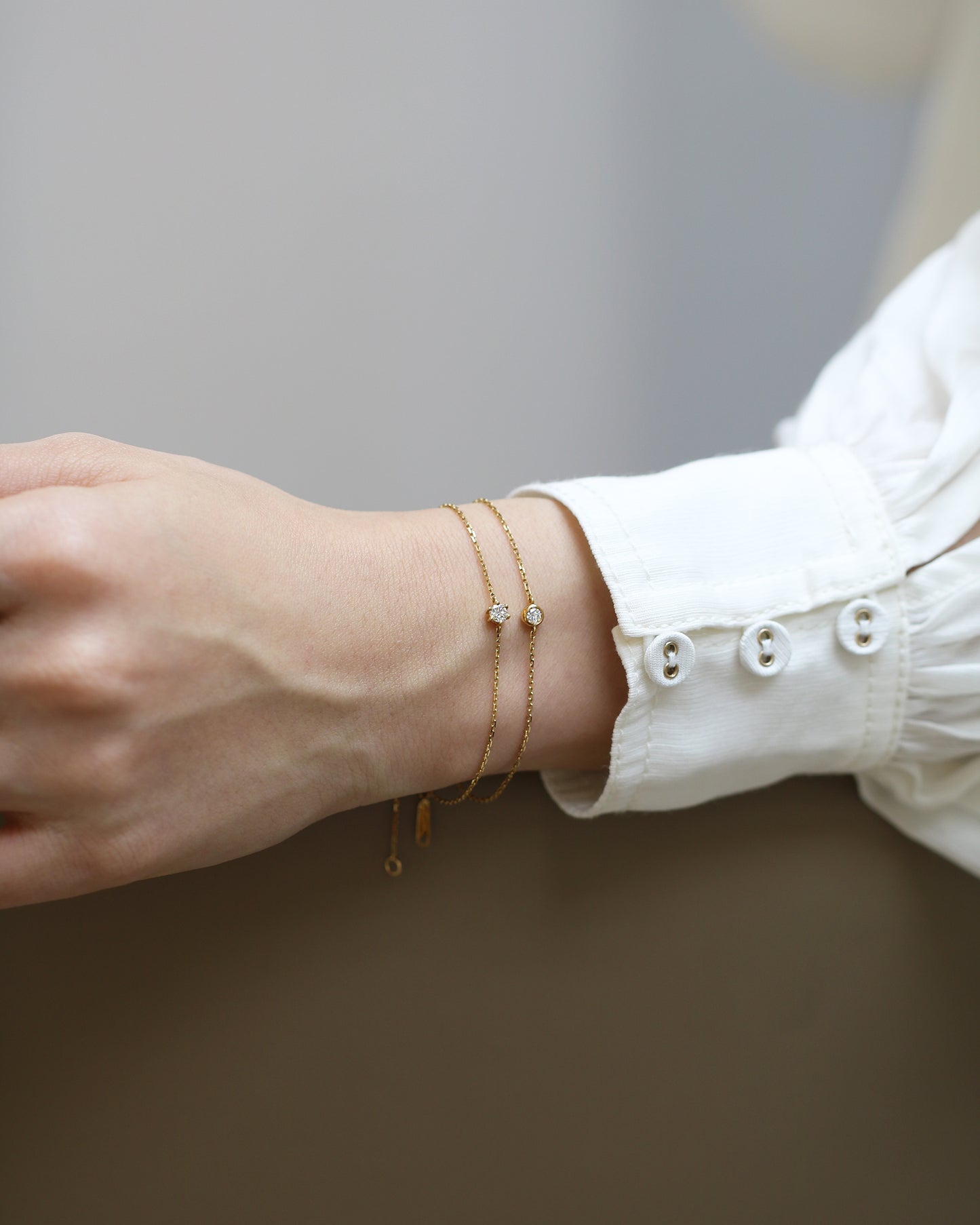 Donut 0.10ct Bezel Set Diamond Bracelet (White/Rose/Yellow Gold)