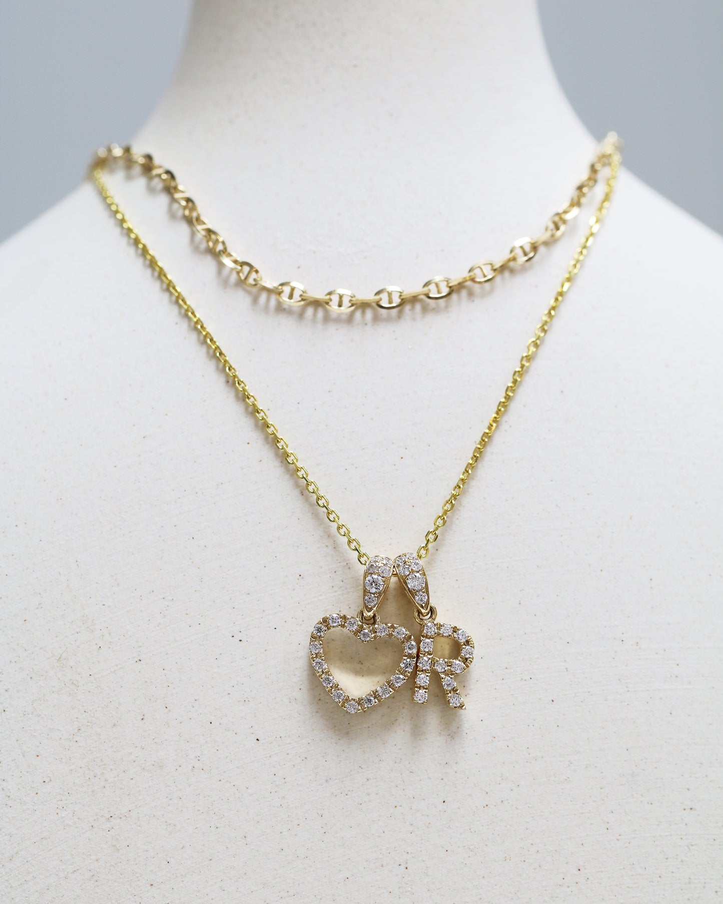 18k Gold Star Diamond Pendant (White/Rose/Yellow Gold)