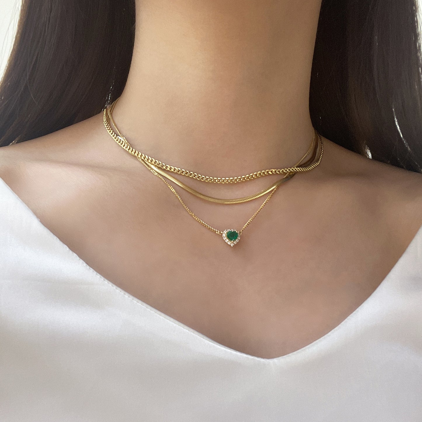 18k黃金心形綠寶石鑽石頸鍊 18k Yellow Gold Heart-shaped Emerald Diamond Halo Cuban Chain Necklace