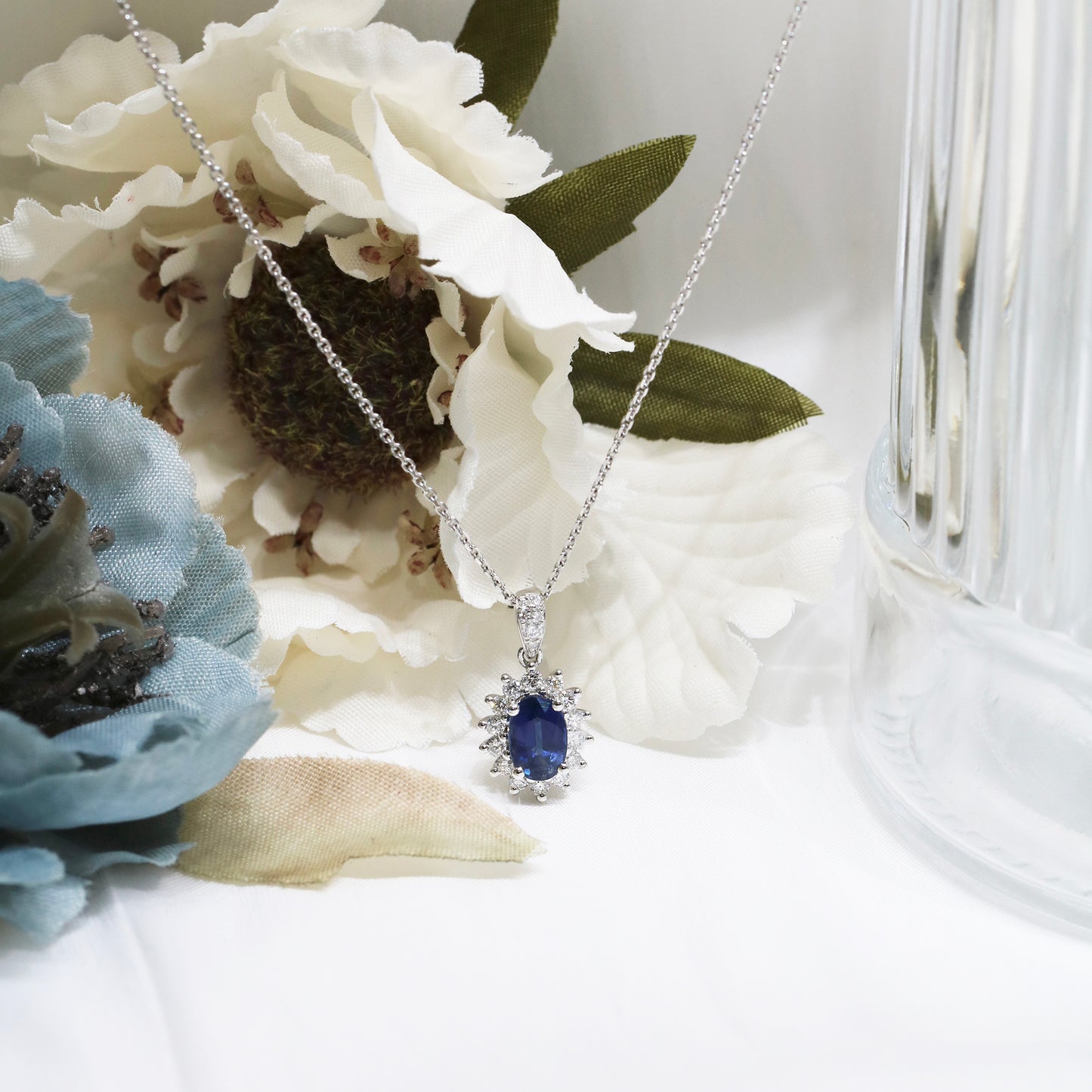 18k White Gold Classic Diana Sapphire Diamond Necklace 18k白金鑽石藍寶石頸鍊