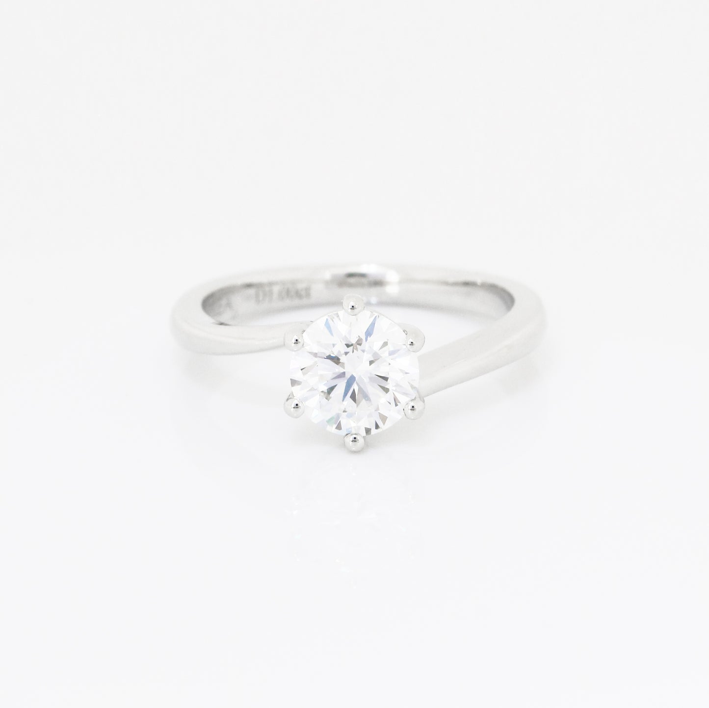 Azalea Solitaire 18k White Gold 6-Prong twisted Band Round Brilliant Diamond Engagement Ring Setting 18k白金六爪扭臂求婚鑽石戒指款式