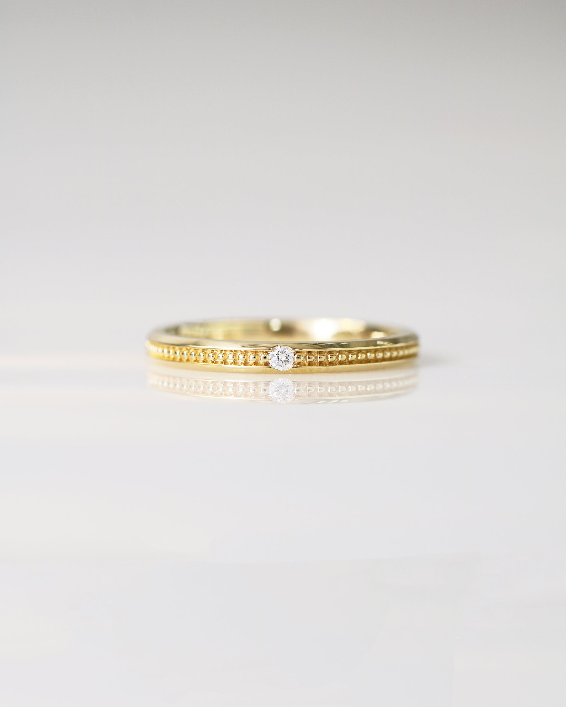 My One and Only 18k Yellow / White Gold Beaded Wedding Rings
結婚對戒/情侶對戒
18k白金/黃金轆珠邊工藝手工戒指