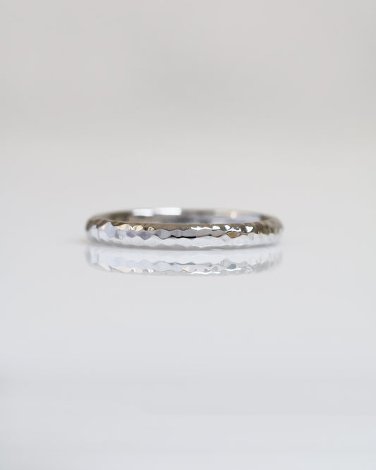 18K White Gold Hammered Classic Wedding Bands 結婚對戒/情侶對戒 18K白金匠人手作金工鎚紋戒指