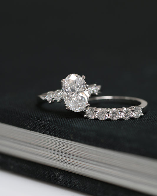 18k White Gold 4-Prong Oval Brilliant Diamond Engagement Ring 18k白金四爪蛋形橢圓形求婚鑽石戒指
