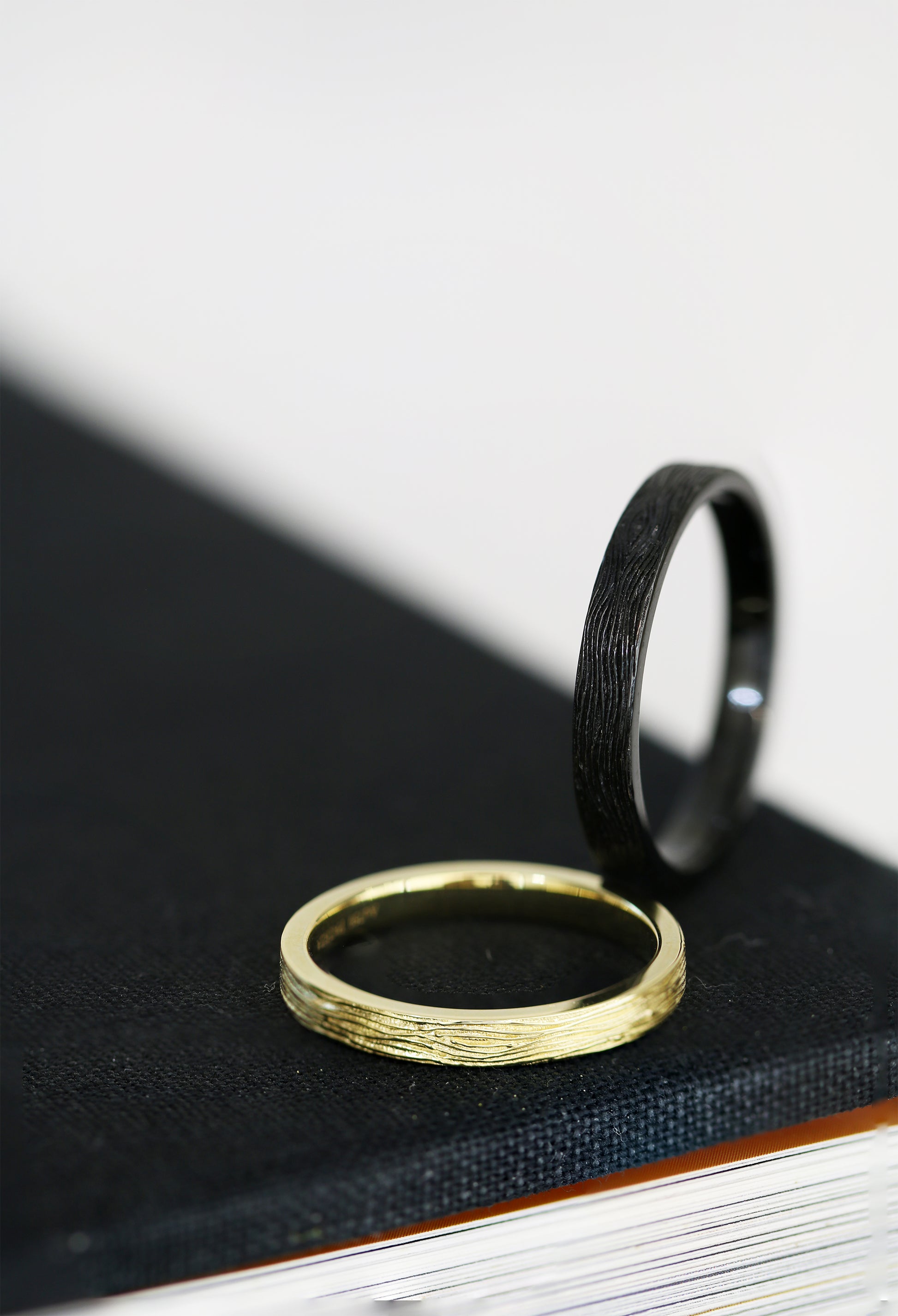 18k黑金配黃金樹紋戒指 Tree Pattern Ring