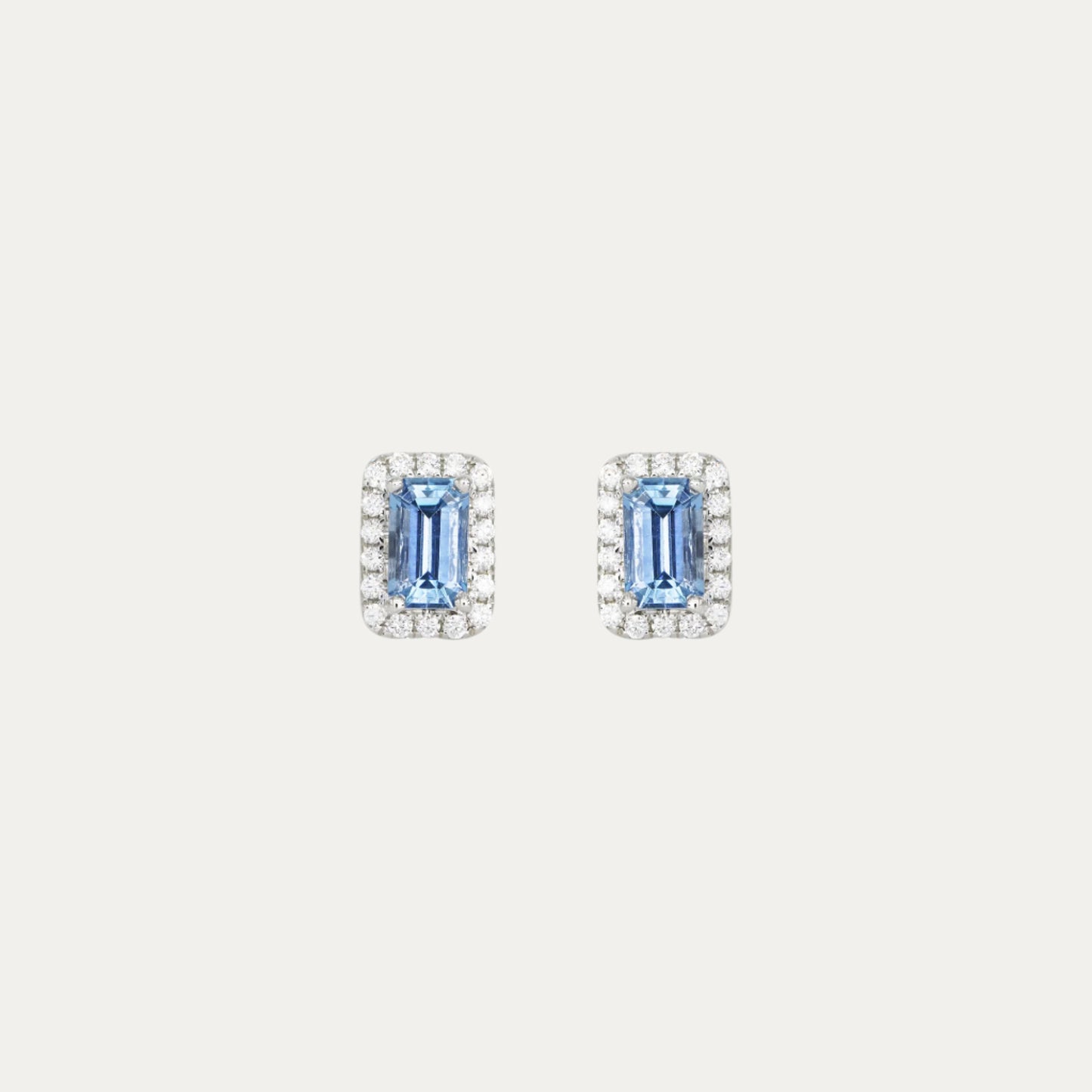 18k White Gold Emerald Cut Aquamarine Halo Diamond Earrings 18k白金祖母綠切割聖瑪利亞海藍寶鑽石耳環