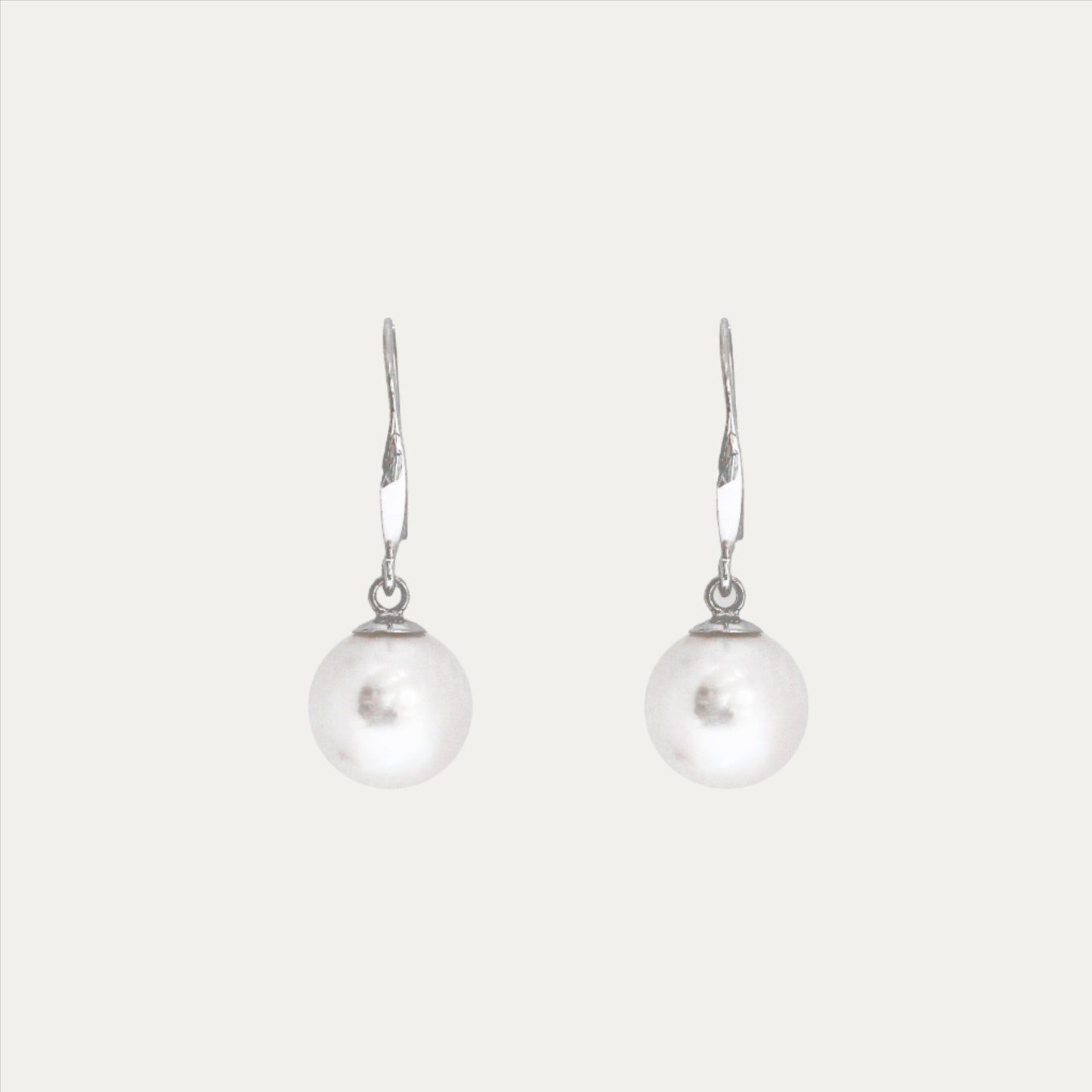 18k White Gold 8.5-9mm Akoya Pearl Dangle Earrings, Pair