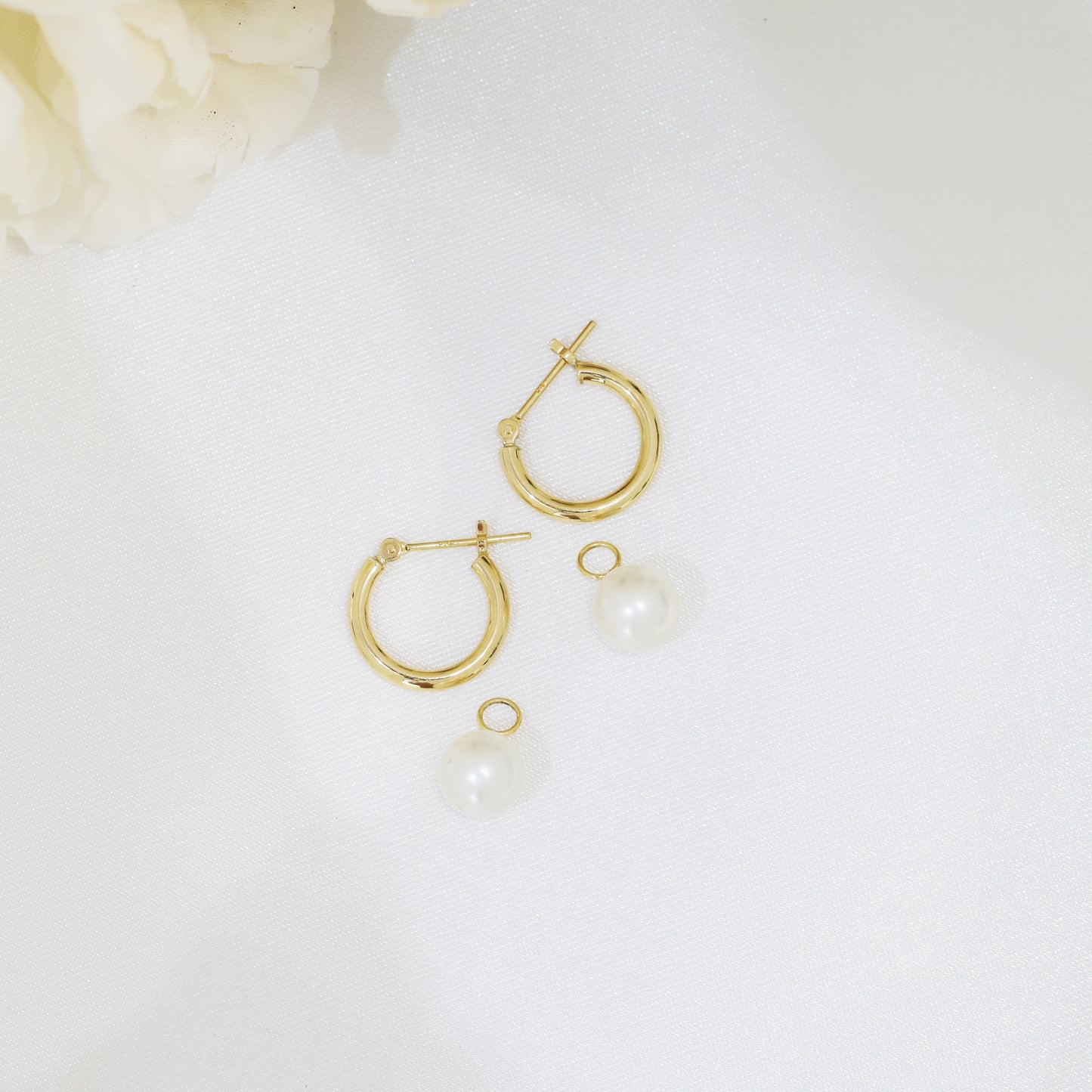 18k Yellow Gold 7-7.5mm Akoya Pearl 2-way Huggie/Hoop Earrings, Pair