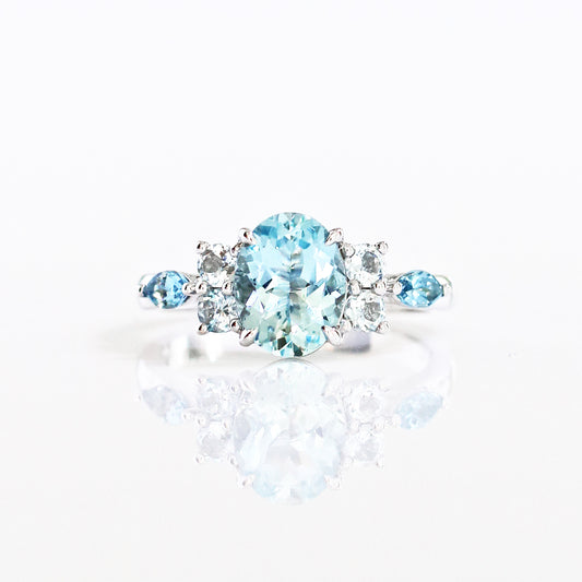 18k白金蛋形橢圓形海藍寶石戒指 18k White Gold Oval Shape Aquamarine Ring