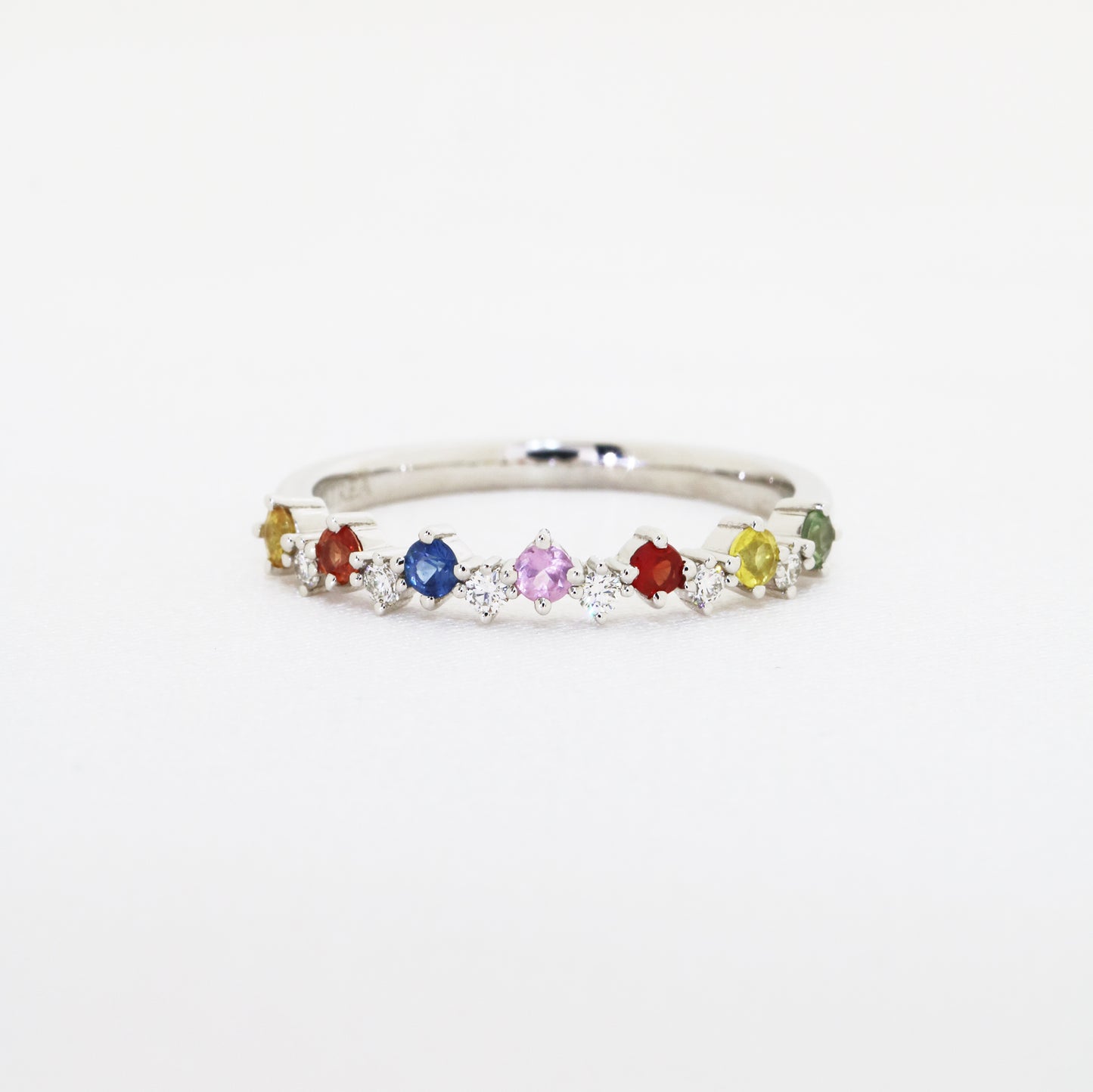 18k白金彩虹藍寶石鑽石戒指 18k White Gold Diamond & Color Sapphire Ring