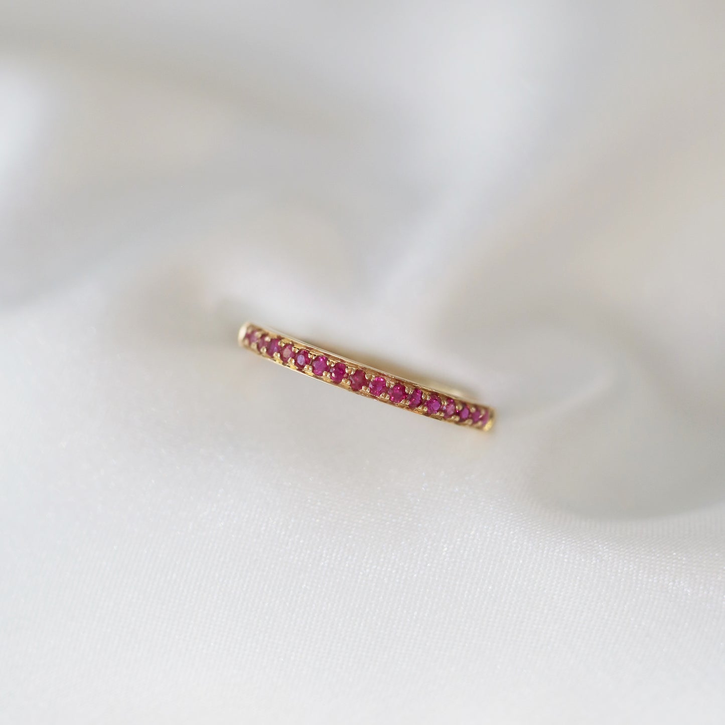 18k玫瑰金26份半圈紅寶石戒指 18k Rose Gold 0.26ct Ruby Half Eternity Ring