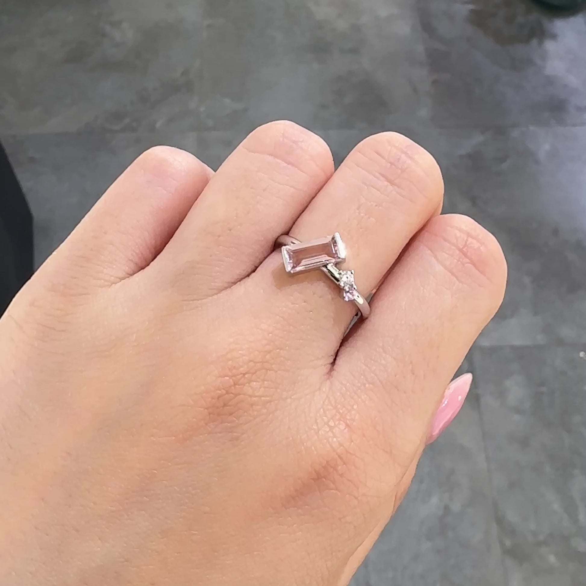 18k White Gold Emerald Cut Pink Tourmaline Pink Sapphire Diamond Ring 18k白金祖母綠切割粉紅碧壐粉紅藍寶石鑽石戒指