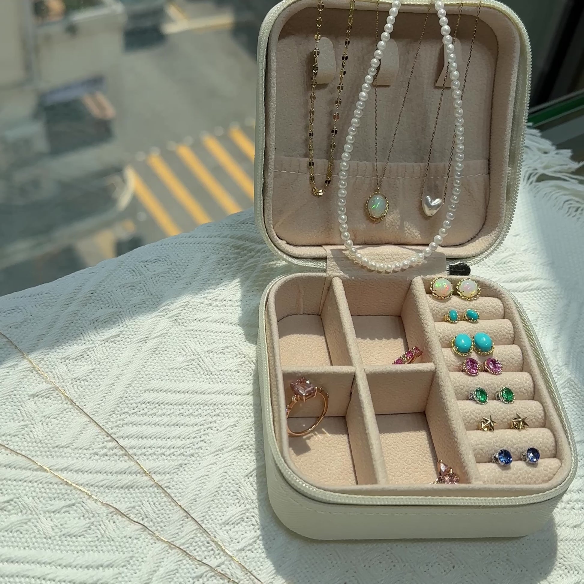 18k Yellow Gold Turquoise Earrings 18k黃金綠松石耳環