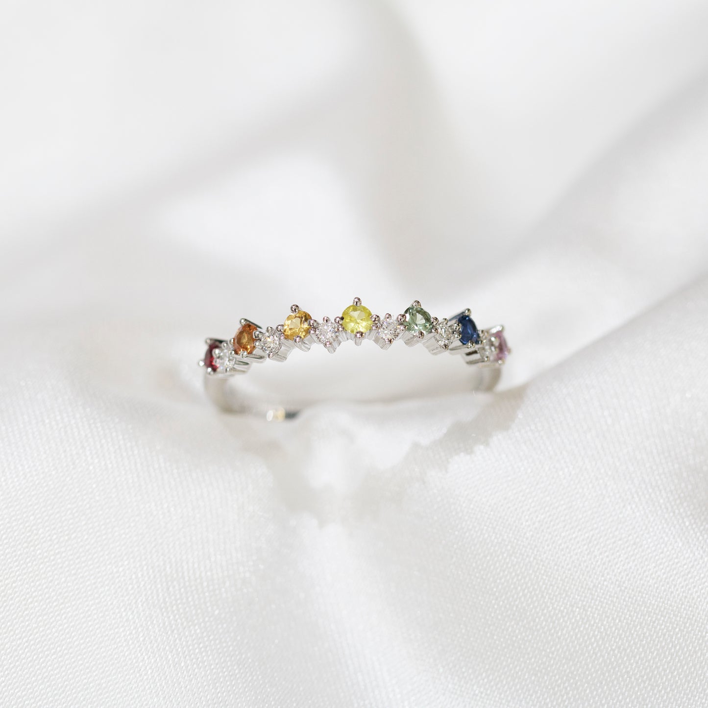 18k白金彩虹藍寶石鑽石戒指 18k White Gold Diamond & Color Sapphire Ring