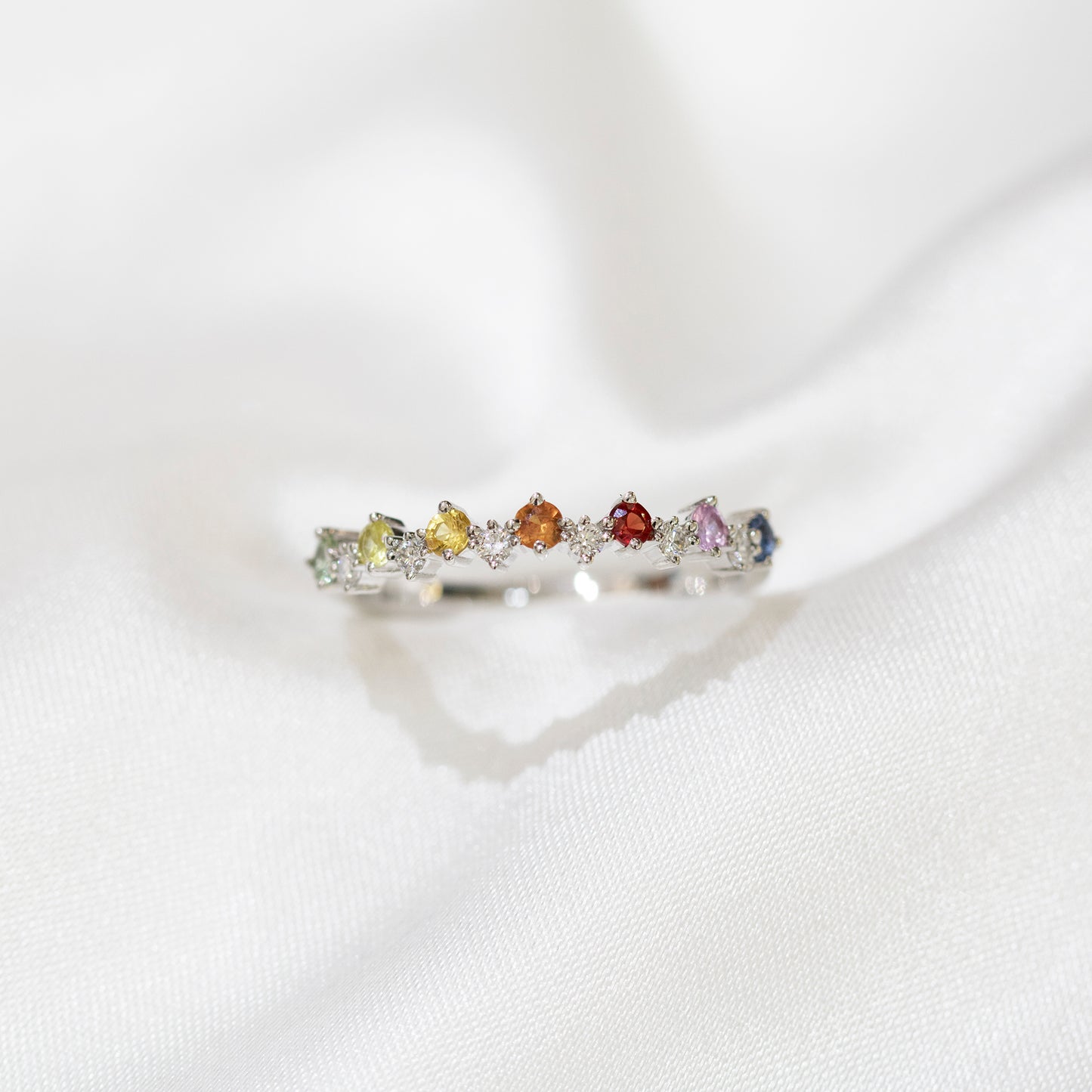 18k白金彩虹藍寶石鑽石戒指 18k White Gold Diamond & Color Sapphire Ring