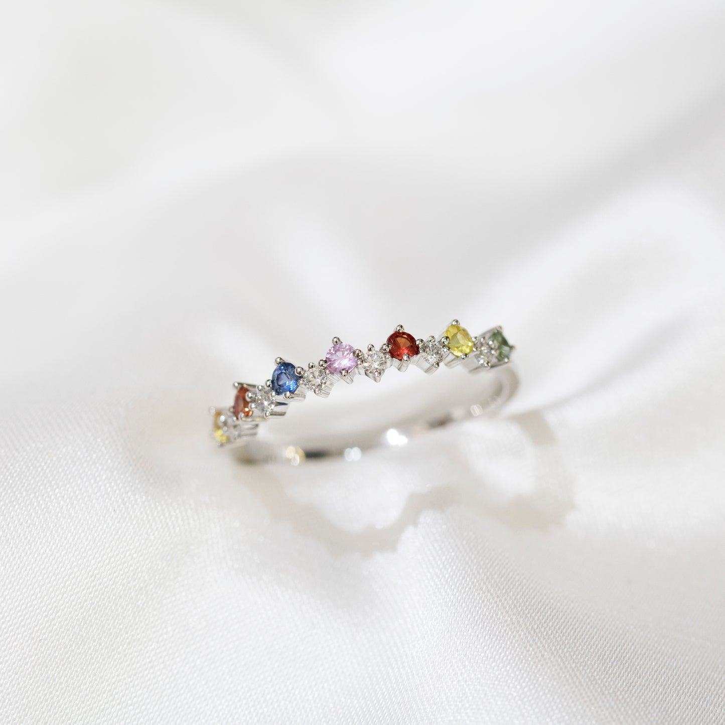 18k白金彩虹藍寶石鑽石戒指 18k White Gold Diamond & Color Sapphire Ring