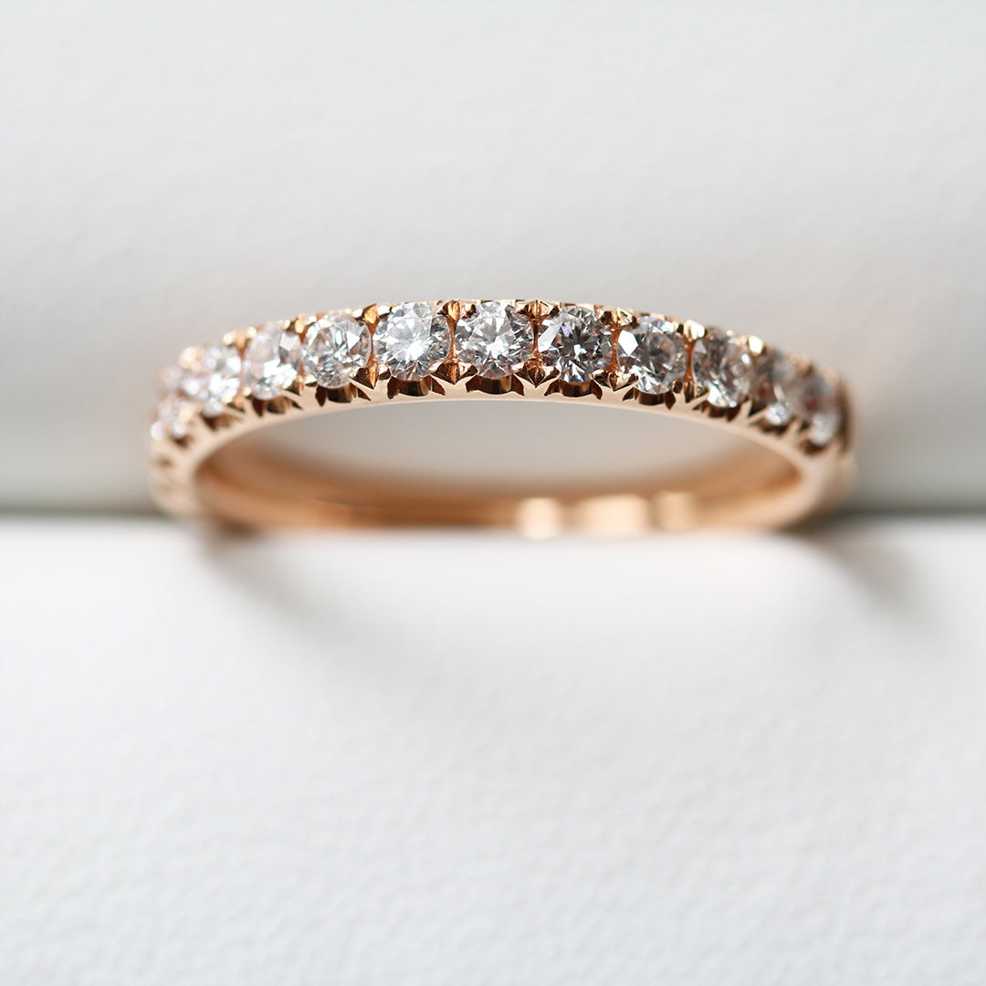 18k玫瑰金輕奢鑽石排戒 18k Rose Gold Luxurious French Pavé Diamond Ring