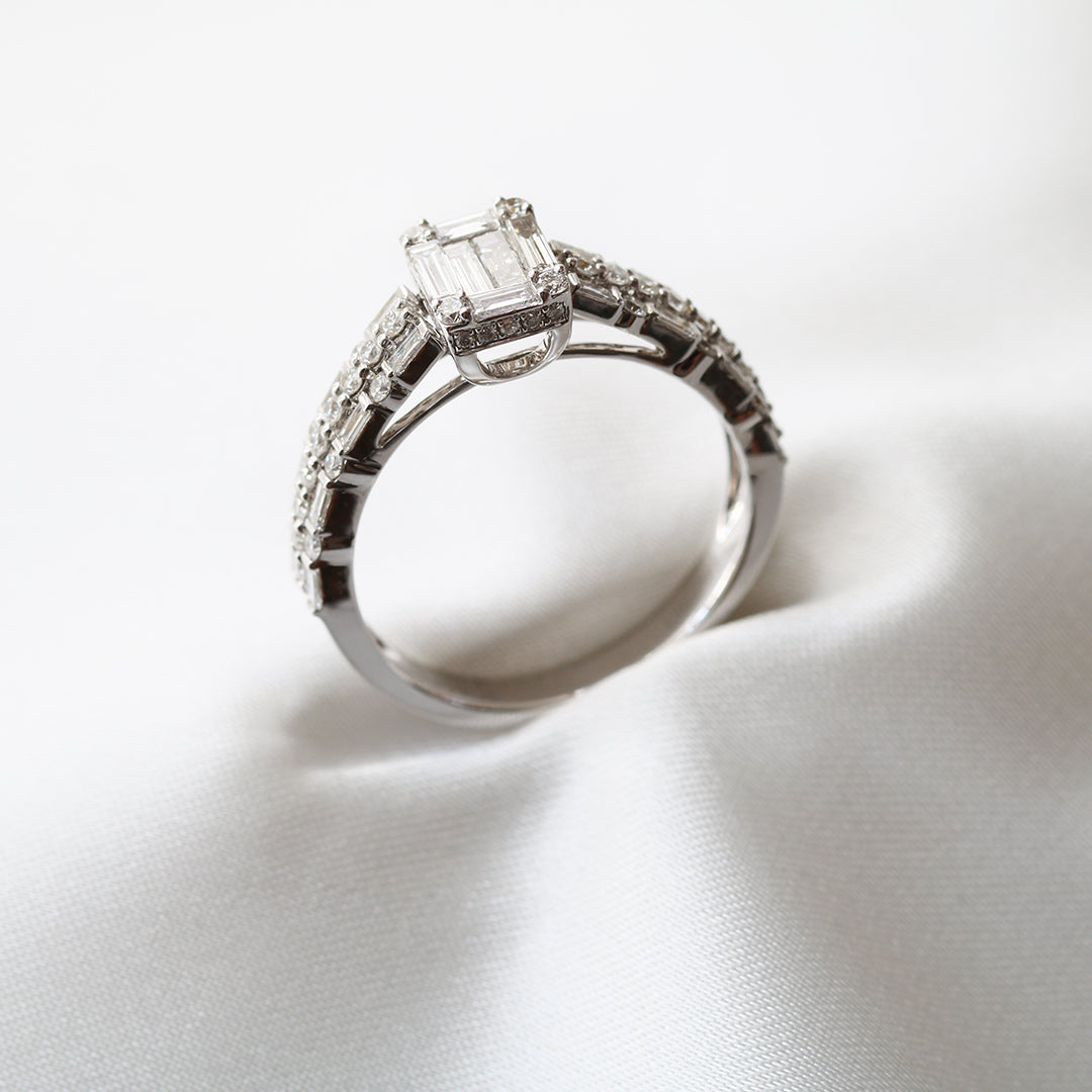 18K白金長形切割鑽石戒指側面 18k White Gold Baguette Step-cut Diamond Eternity Band side view