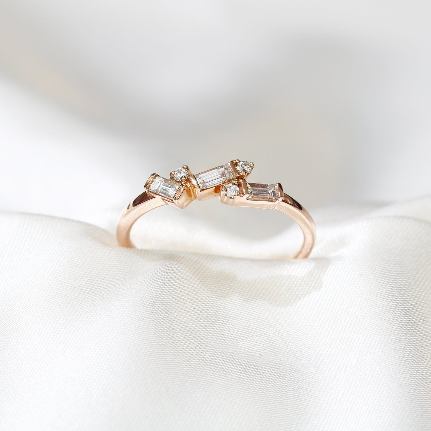18k玫瑰金鑽石戒指 18k Rose Gold Baguette Diamond Ring