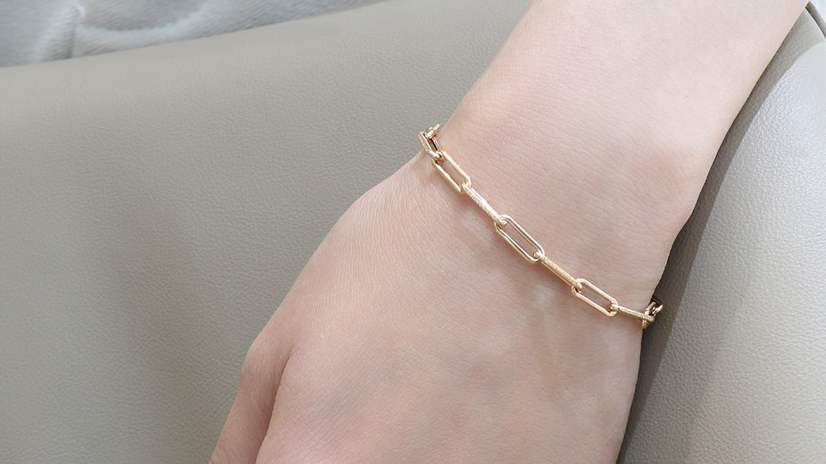 Plain Gold Bracelets