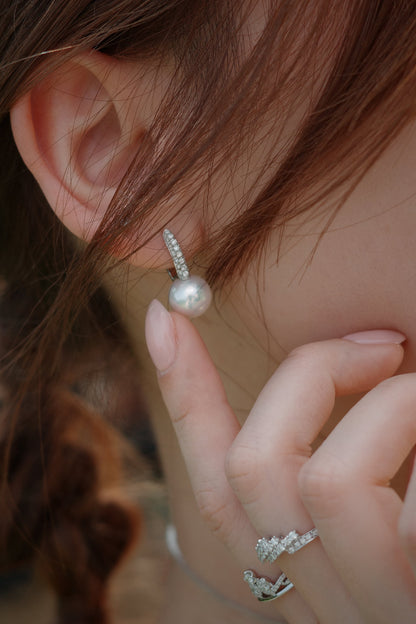 18k White Gold 9.5-10mm Japanese Akoya Pearl Diamond Earrings-Patrea Jewelry,結婚珠寶 香港,尖沙咀 鑽石珠寶店,香港 GIA鑽石專門店,尖沙咀 訂造結婚戒指, Best jewelry store Tsim Sha Tsui, Tsim Sha Tsui diamond jewelry shop, jewelry showroom hk,輕婚紗首飾, 婚禮耳環,新娘首飾,婚戒推薦, bridal jewelry hk, 18k white gold diamond jewelry,一 卡 鑽石 幾多 錢,買 求婚 戒指,一 卡 鑽石 多少 錢,求婚 戒指 預算,一 卡 鑽石 戒指 價錢,gia 證書,香港 鑽石, natural diamond ring hk, 天然鑽石戒指 香港,求婚 戒指 香港, 鑽戒 訂造, 求婚 一 卡