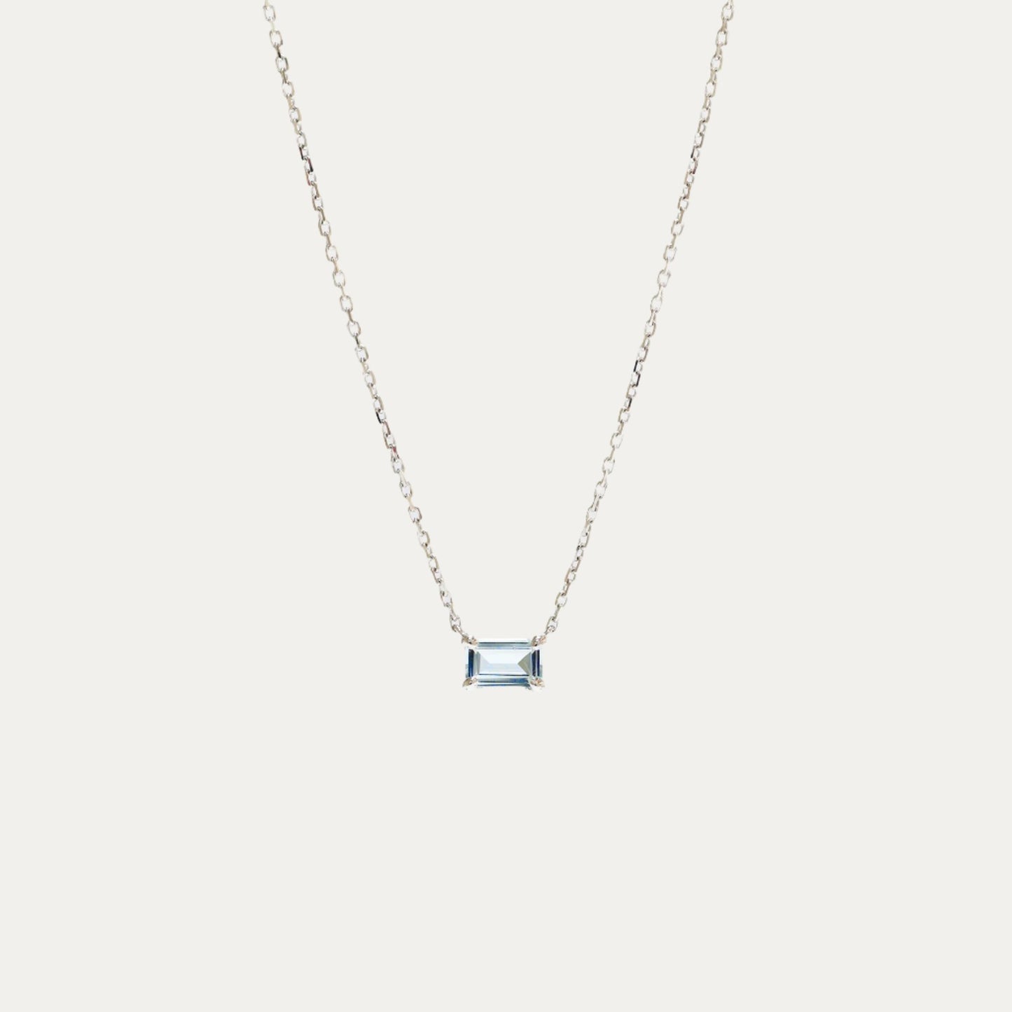 18k Gold Solitaire Emerald Cut Aquamarine Necklace-Necklaces,Patrea Jewelry,birthstone jewelry Hong Kong, Aquamarine jewelry hk, Bespoke gemstone jewelry HK, Luxury aquamarine 18k gold, 海藍寶首飾 推薦, 天然海藍寶石, 藍寶石 珠寶 香港, Jewelry HK Online, 海藍 寶 價格