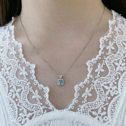 18k White Gold Aquamarine Diamond Necklace-Necklaces,Patrea Jewelry,birthstone jewelry Hong Kong, Aquamarine jewelry hk, Bespoke gemstone jewelry HK, Luxury aquamarine 18k gold, 海藍寶首飾 推薦, 天然海藍寶石, 藍寶石 珠寶 香港, Jewelry HK Online, 海藍 寶 價格