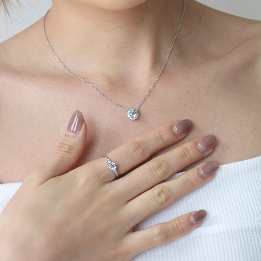 18k White Gold Aquamarine Halo Diamond Necklace-Necklaces,Patrea Jewelry,birthstone jewelry Hong Kong, Aquamarine jewelry hk, Bespoke gemstone jewelry HK, Luxury aquamarine 18k gold, 海藍寶首飾 推薦, 天然海藍寶石, 藍寶石 珠寶 香港, Jewelry HK Online, 海藍 寶 價格