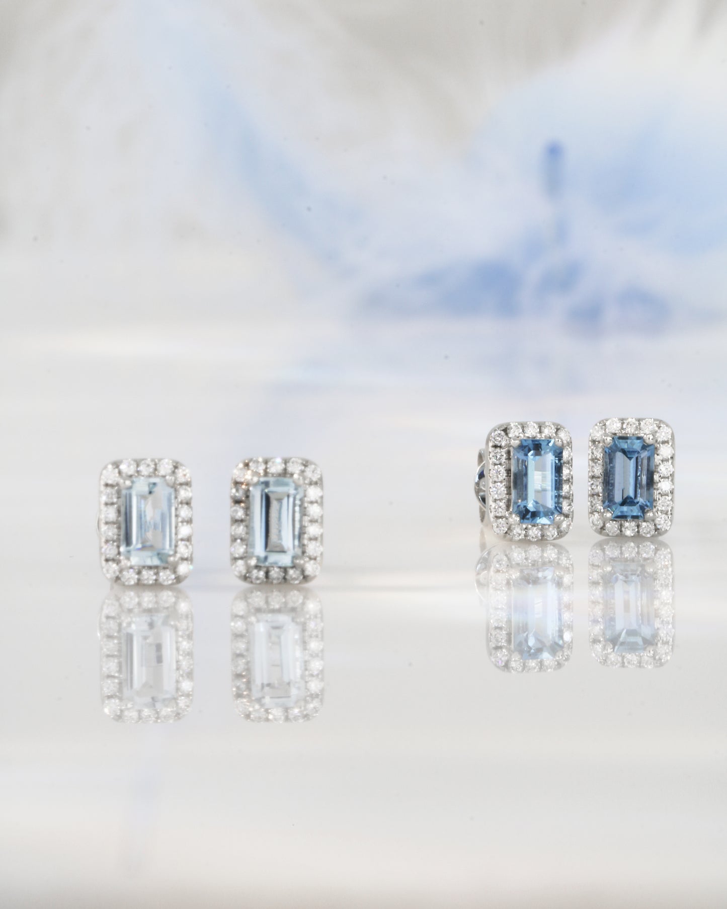 18k White Gold Emerald Cut Santa Maria Aquamarine Halo Diamond Earrings, Pair-Earrings,Patrea Jewelry,birthstone jewelry Hong Kong, Aquamarine jewelry hk, Bespoke gemstone jewelry HK, Luxury aquamarine 18k gold, 海藍寶首飾 推薦, 天然海藍寶石, 藍寶石 珠寶 香港, Jewelry HK Online, 海藍 寶 價格