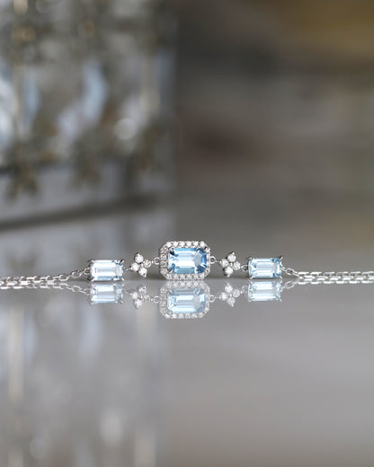 Emerald-cut Santa Maria Aquamarine Halo Diamond Bracelet-Bracelets,Patrea Jewelry,birthstone jewelry Hong Kong, Aquamarine jewelry hk, Bespoke gemstone jewelry HK, Luxury aquamarine 18k gold, 海藍寶首飾 推薦, 天然海藍寶石, 藍寶石 珠寶 香港, Jewelry HK Online, 海藍 寶 價格
