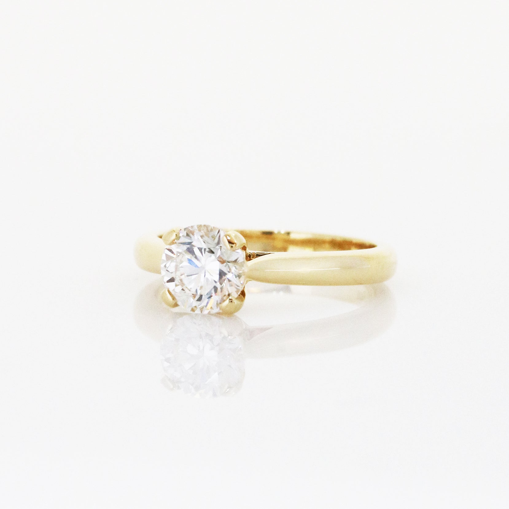 Arum Solitaire 18k yellow Gold 4-Prong Round Brilliant Diamond Engagement Ring Setting 18k黃金四爪清鑲求婚鑽石戒指款式