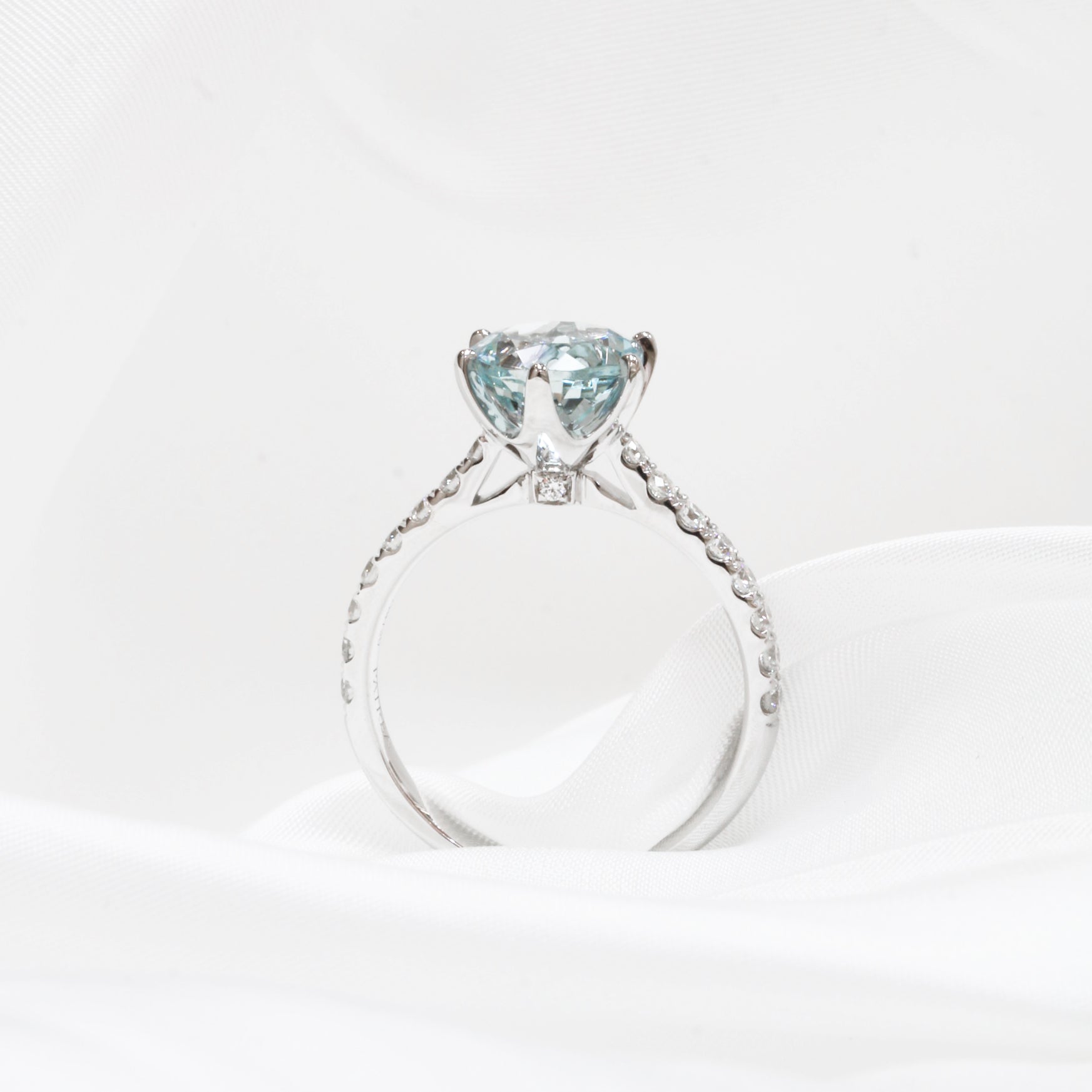 Bluebell Eternity-Engagement Rings-Patrea Jewelry,GIA 鑽戒 香港, GIA certified diamond rings Hong Kong, 1 carat diamond ring price HK, Bespoke diamond jewelry HK, customize diamond ring hk, diamond ring hk, 求婚戒指 推薦 2026, 訂造鑽戒 價錢, Engagement Ring hong kong, customize engagement ring, 求婚鑽石戒指款式, 求婚戒指 香港, proposal ring hk, 訂婚 戒指 價錢