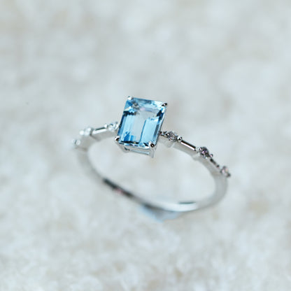 18k白金海藍寶鑽石戒指 18k White Gold Emerald-cut Aquamarine Diamond Ring