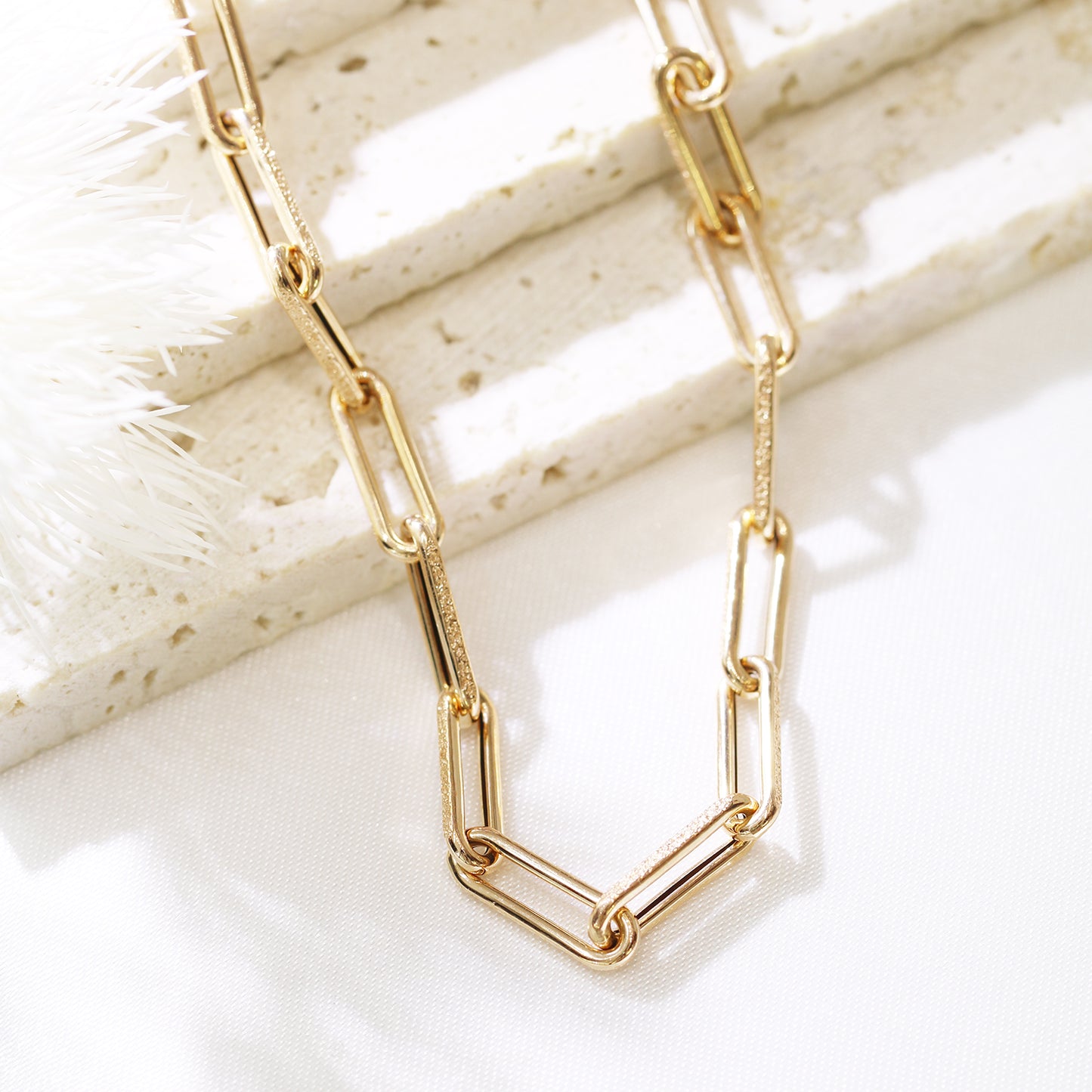 18k Gold Matte Paper Clip Chain Necklace (White/Rose/Yellow Gold)