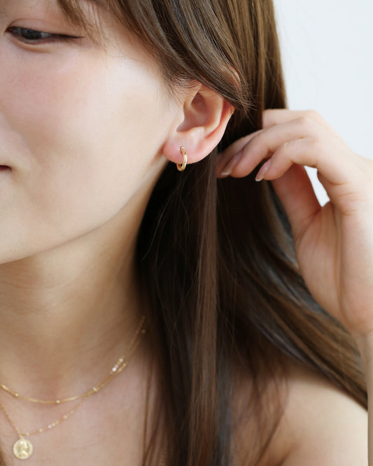 18k Yellow Gold Mini Twisted Rope Round Huggie Earrings
