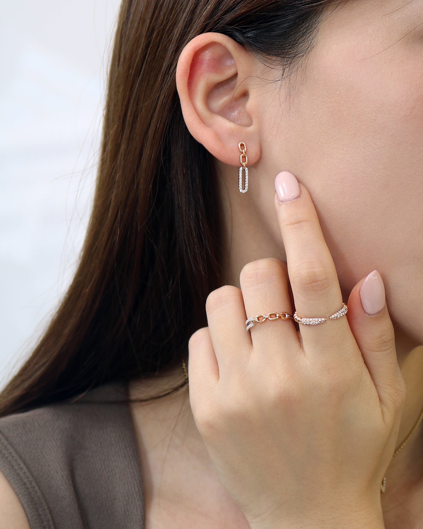 玫瑰金白金鑽石鏈條戒指和耳環 Rose Gold and White Gold Chain Diamond Ring and earrings