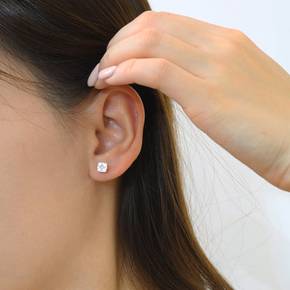 18k White Gold Heart-shaped Prong Diamond Earrings, Pair